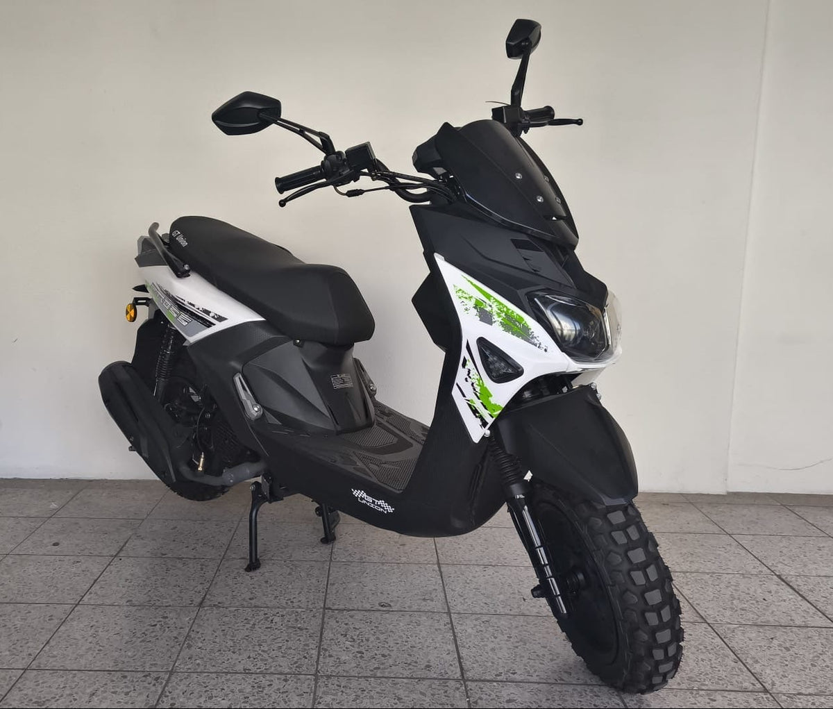 Cross 2.0 125ccm 85 km/h Euro 5+ weiß-grün - B-Ware