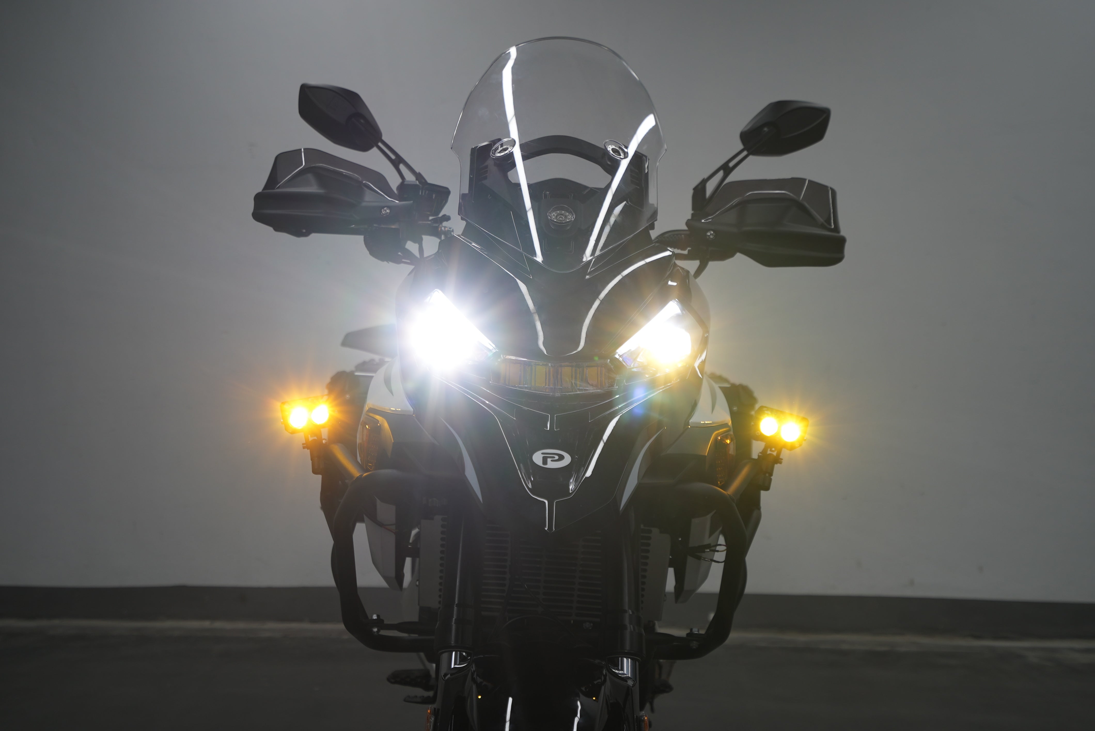 Country Racer 500 LC 500 ccm ADV mit ABS white-black