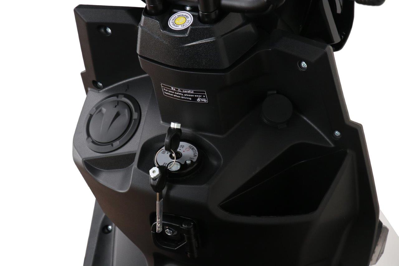 Cross 2.0 - 50 ccm Euro5  weiß-grün