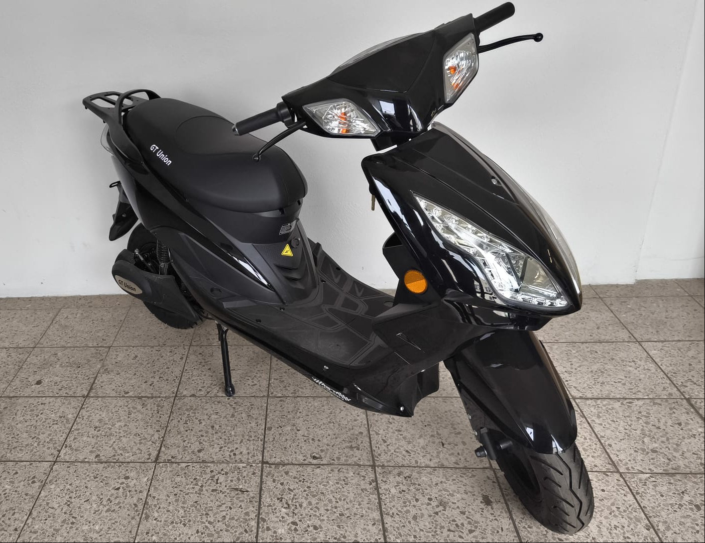 e-GT3  schwarz - Gebrauchtfahrzeug - B-Ware
